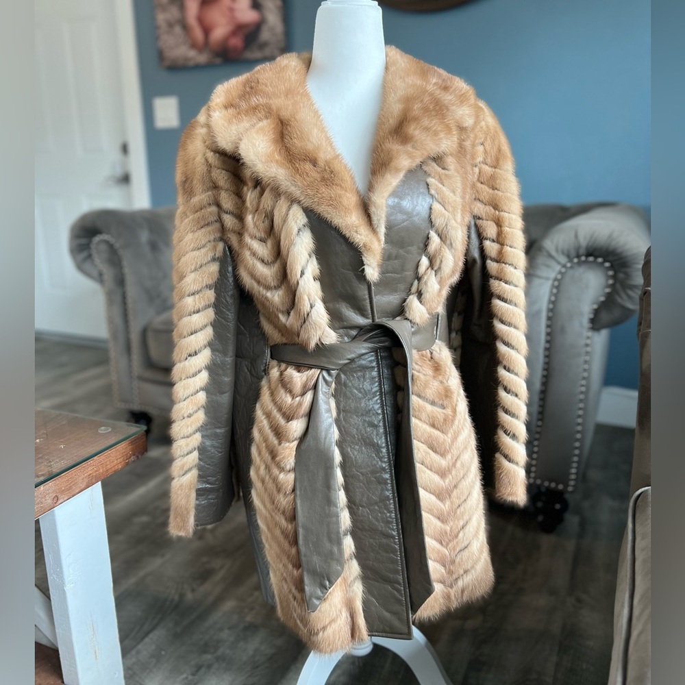 VINTAGE 60s Real Mink Fur Coat
